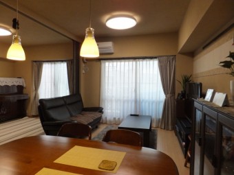 自然素材を使った住宅で快適空間に 自然素材を使った住宅で快適空間に